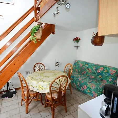 Maison Cosy Pour 4 Avec Parking Pres De La - Fr-1-705-91